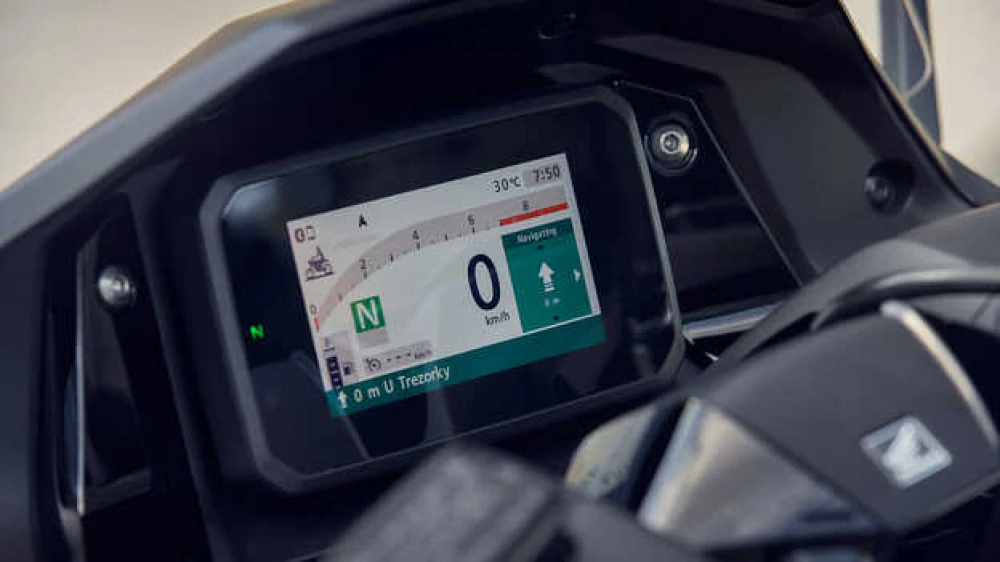 Unapređeni 5-inčni TFT displej