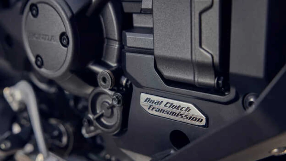 Ažurirani menjač sa dvostrukim kvačilom (DCT):