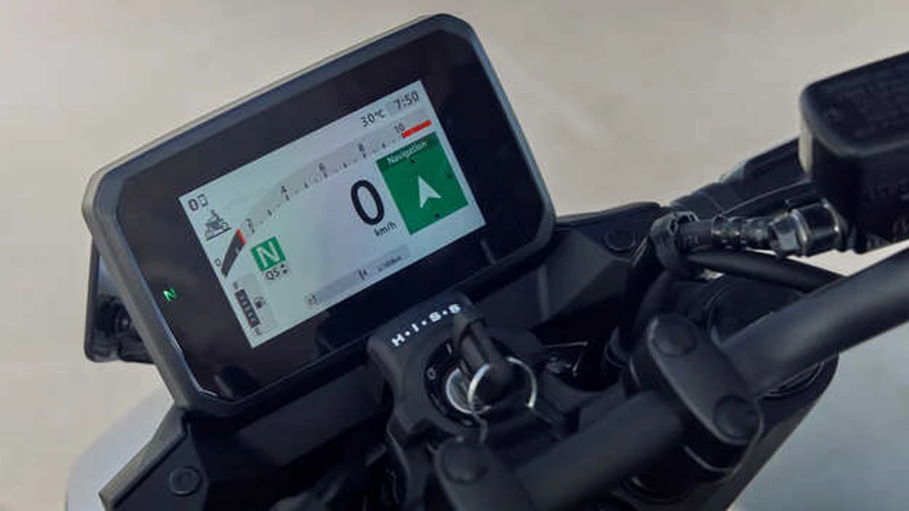 Novi TFT ekran u boji od 5 inča te uvek drži u toku