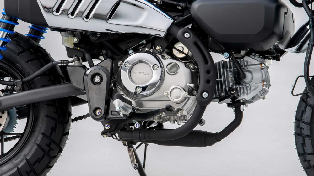 Efikasan novi motor i petostepeni menjač