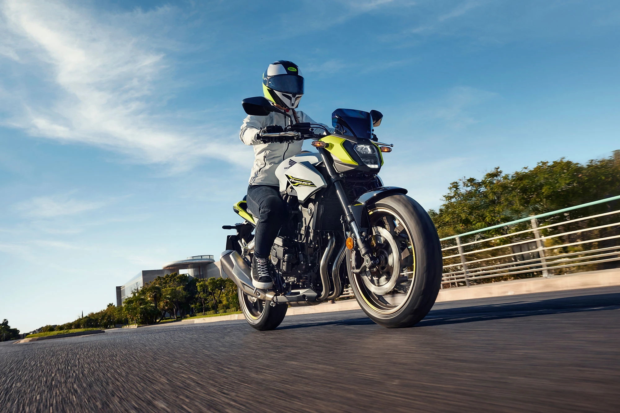 Preuzmite kontrolu nad vožnjom