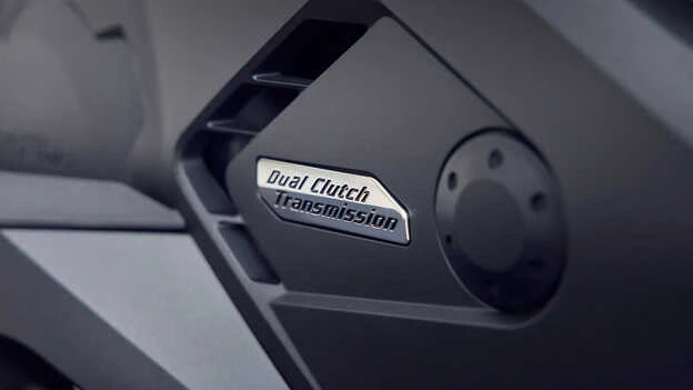 Unapređeni menjač sa dvostrukim kvačilom (DCT)