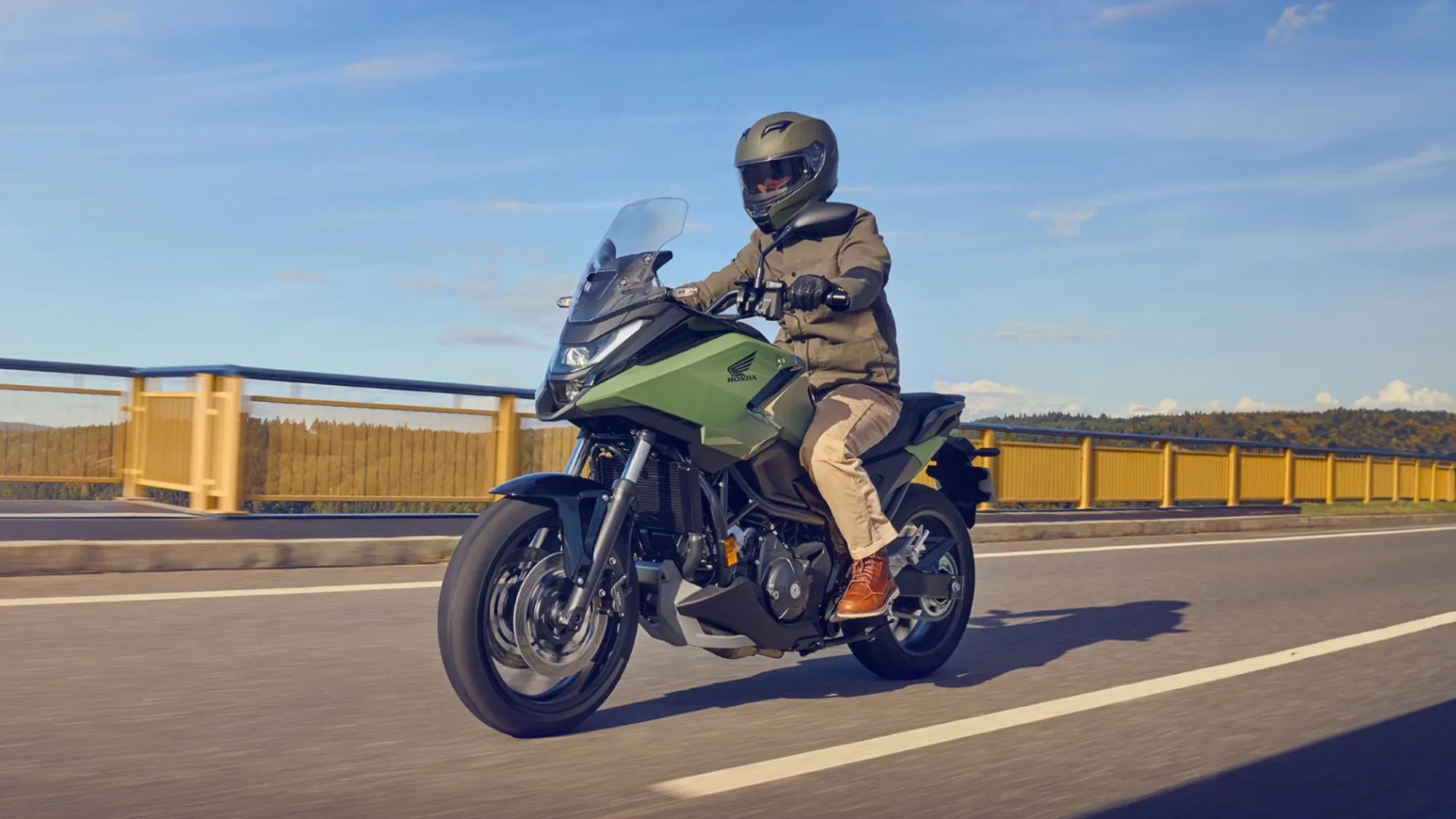 Fleksibilan. Prilagodljiv. Performanse za svaki dan, dizajnirane oko vas.